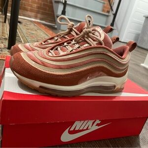 NIKE AIR MAX 97 UL ULTRA '17 LX DUSTY PEACH-SUMMIT WHITE